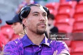 Aaron Weathers's Instagram, Twitter & Facebook