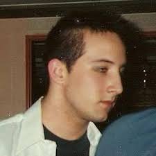 The 90's was peak Goth culture ❤️ U2GASE HE A ERTAINME ¡ERTAIMMENT N ΜΜι