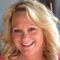 Laura Blank's Instagram, Twitter & Facebook