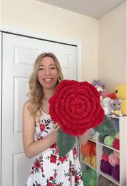 Crochet a Jumbo Rose Pillow