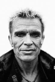 Happy 69 William Broad alias Billy Idol 🥂 (30 novembre 1955, Stanmore,  Middlesex)