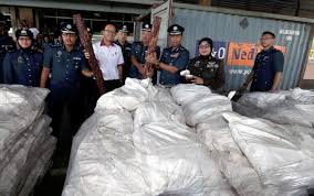 Berikut dikongsikan senarai barang dikenakan sst seperti disenaraikan dalam laman sesawang jabatan kastam diraja malaysia (jkdm). Cubaan Seludup Barangan Larangan Import Bernilai Rm16 91 Juta Gagal