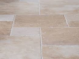 Carrelage Medium En Travertin Stonenaturelle Stonenaturelle Pierre Naturelle Elegance Travertin Carrelage Pierre Naturelle