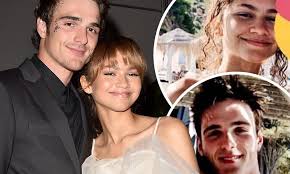 Zendaya and jacob elordi have long kept the rumour mill spinning when it comes to their romantic relationship since starring in the hit series euphoria together. Zendaya And Her Euphoria Co Star Jacob Elordi Enjoy A Sunny Vacation In Greece Daily Mail Online