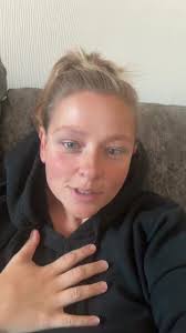 Emma Rae (@raeemmarae)