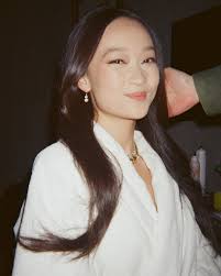 Stunning @callina.liang for the premiere of Presence @neonrated @dorso  @miajonesmua