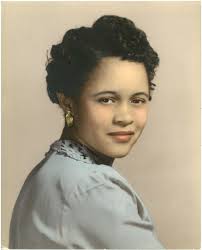 Rosella Oliver's Instagram, Twitter & Facebook