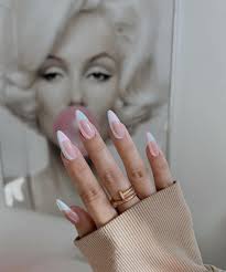 Minnie Mouse nails for my daughters second birthday this weekend 💕