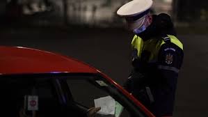 Protest cu peste o sută de persoane în fața prefecturii constanța. Municipiul ConstanÈ›a IntrÄƒ In CarantinÄƒ Vineri La Ora 20 00 CirculaÈ›ia In OraÈ™ Doar Cu DeclaraÈ›ie
