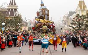 Welcome to walt disney world. Gallia 25 Xronia Disneyland Paris Mia Epeteios Gemizei Mageia Thn Polh Toy Fwtos Newsbomb