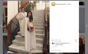 Menjadi asisten pribadi seorang figur publik bukanlah sebuah pekerjaan yang mudah. Theresa Wienathan Hingga Vindyka Giselle 4 Asisten Artis Nggak Kalah Hits Matamata Com