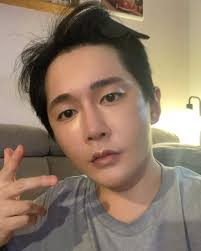 엠씨더맥스 멤버 제이윤이 5월 13일 우리 곁을 떠났다고 밝혔다. 9y 4xcb7lnbe M