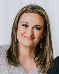 Lisa Rincon's Instagram, Twitter & Facebook