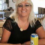 Beata Gron's Instagram, Twitter & Facebook