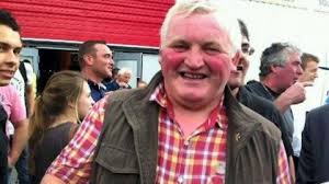 Il a été la star de l'amour est dans le pré cet été. Tour De France Thierry De L Amour Est Dans Le Pre Fait Le Show En Cuisine