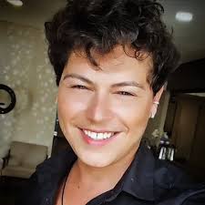 Marcus Andrade Beauty Hair...