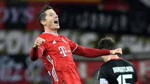 Underdogs slovakia played to their defensive strengths to upset poland in their euro 2020 opener. Lewandowski Caps Year To Remember With Late Bayern Winner Football News Hindustan Times