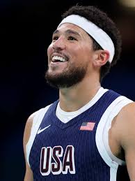 Here is an up close look at Devin Bookers @nike x @converse Chuck Taylor  Book 1 PE that he debuted tonight against the @atlhawks #explore  #explorepage #sayitwityakickz #sneakers #sneakeraddict #sneakerhead  #sneakerfiles #sneakerbardetroit #