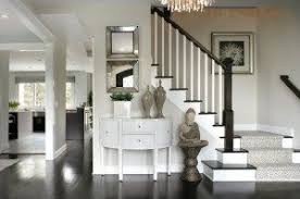 Benjamin Moore Classic Gray Is The Best Gray For Home Staging Or Selling As It Isn T As Cold As O Paint Colors For Home House Colors Light Neutral Paint Colors