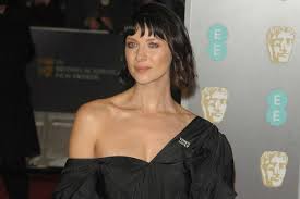 See more ideas about tony, caitriona balfe, sam and cait. Outlander Star Caitriona Balfe Runs Marathon Raises Money For Charity
