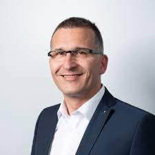 Patricia Stolz's Instagram, Twitter & Facebook