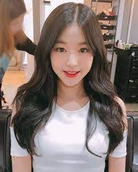 Translated literally, ulzzang means best face in korean, but the term has expanded in popular culture to refer to a subtle south korean style. Hairstyles With Layers Ide Gaya Rambut Gaya Rambut Gaya Rambut Terbaru