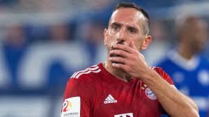 Aug 17, 2021 · borussia dortmund vs bayern munich highlights. Bayern Fan Twittert Uber Ribery Und Frisst Anschliessend Einen Besen Stern De