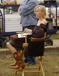 Reese Witherspoon On Set Of Sweet Home Alabama Melanie Carmichael Smooter Sweet Home Alabama Movie Alabama Dress Reese Witherspoon Hair