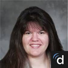 Sara Leis's Instagram, Twitter & Facebook