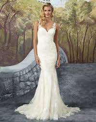 Justin Alexander Wedding Dresses Style 8922 This Timeless Fit And Flare Wedding Justin Alexander Wedding Dress Justin Alexander Bridal Justin Alexander Wedding
