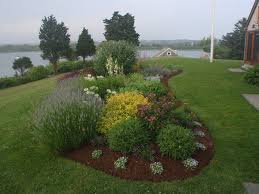 16 Astonishing Garden Islands That Will Take Your Breath Away Front Yard Landscaping Cottage Garden Plants Garden Planning