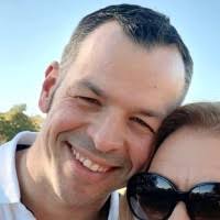 50+ perfiles de «Muratovic»