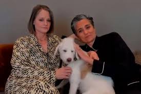 Jodie foster parents born on november 9, 1962, in los angeles, california, as alicia christian foster, she was the youngest of the four children family. Jodie Foster Kisses Wife At Golden Globes 8 Years After Coming Out 247 News Around The World