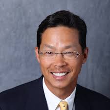 Dr. Ian Lin has been with DMOS for 23 years specializing in General  Orthopedics. Dr. Lin sees patients with a wide variety of conditions  ranging from total joint replacements to simple hand