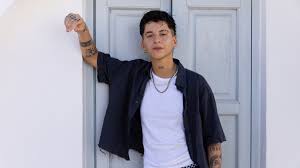 Meet I Kissed A Girl star Fiorenza: “I learnt to embrace my more feminine  side” -