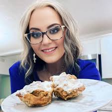 Anna Zeiliss Holscher