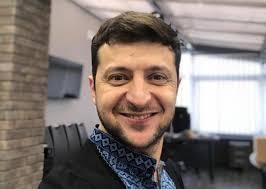 До привітань володимира зеленського з днем народження приєдналася і перша леді україни, дружина олена зеленська. Den Narodzhennya Prezidenta Volodimiru Zelenskomu Vipovnilosya 43 Roki To Ye Lviv