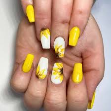 Everyone Jealous Coffin Shaped Black Sunflower Acrylic Nails 23 Sunflower Nails That Will Make Everyone Jealous Stayglam In 2020 Sunflower Nails Vibrant Nails Sunflower Nail Art