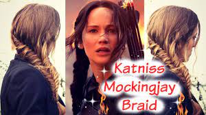 Katniss Everdeen Mockingjay Fishtail Braid How To Video Tutorial The Hunger Games Mockingjay Katniss Everdeen Hair Katniss Braid Diy Hairstyles