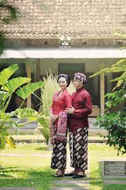 Check spelling or type a new query. Prewedding Jawa Romantis Unik 17 Foto Prewed Adat Jawa Outdoor Indoor D Omah Jogja Nesa Eko Fotografer Pernikahan Prewedding Wedding Photographer Jogja Yogyakarta Indonesia
