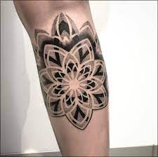 Geometric mandala tattoos are my favorite because they show geometrical symmetry all around like this. Mandala Tattoos Ein Beliebter Trend C 2021 Herkunft Bedeutung Inspiration