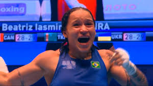 O terceiro apenas sacramentou o. Bia Ferreira Atropela Chinesa E E Campea Mundial De Boxe Uol Esporte