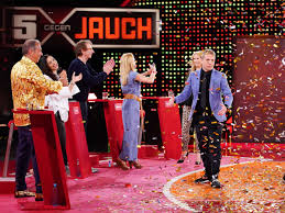 Mai, 20:15 uhr bei rtl und tvnow) wieder bei 5 gegen jauch zu sehen. 5 Gegen Jauch Rtl Promi Schockt Fans Mit Aussehen In Tv Show Tv