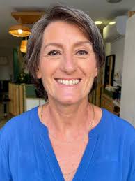 Short haircut for older Ladies