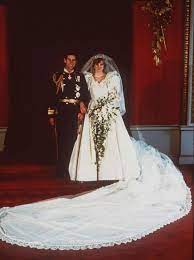 Ugliest Wedding Dress Ever Even For The 80 S I Remember Eighties Dresses Were A Princess Diana Wedding Dress Princess Diana Wedding Diana Wedding Dress