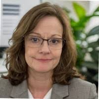 Angela Vanwinkle's Instagram, Twitter & Facebook