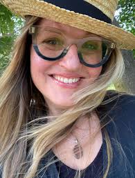 What a lovely double header for me. First stop Dizzy's Club to hear Ben  Wolfe ✨🎶💗🎶✨ went with the totally brilliant Lakecia Benjamin. Then  downtown to Mezzrow to hear Libby York ✨🎶💗🎶✨