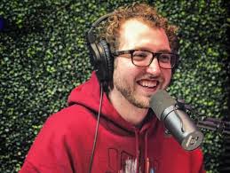 Sam Buck's Instagram, Twitter & Facebook