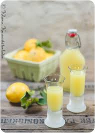 Limoncello Italienischer Zitronenlikor Limoncello Rezept Rezepte Limoncello
