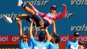 Richard carapaz became ecuador's first grand tour champion as he won the giro d'italia on sunday, while chad haga was fastest on the final stage's individual time trial. Giro De Italia 2019 Richard Carapaz No Soy Importante Deportes El Pais